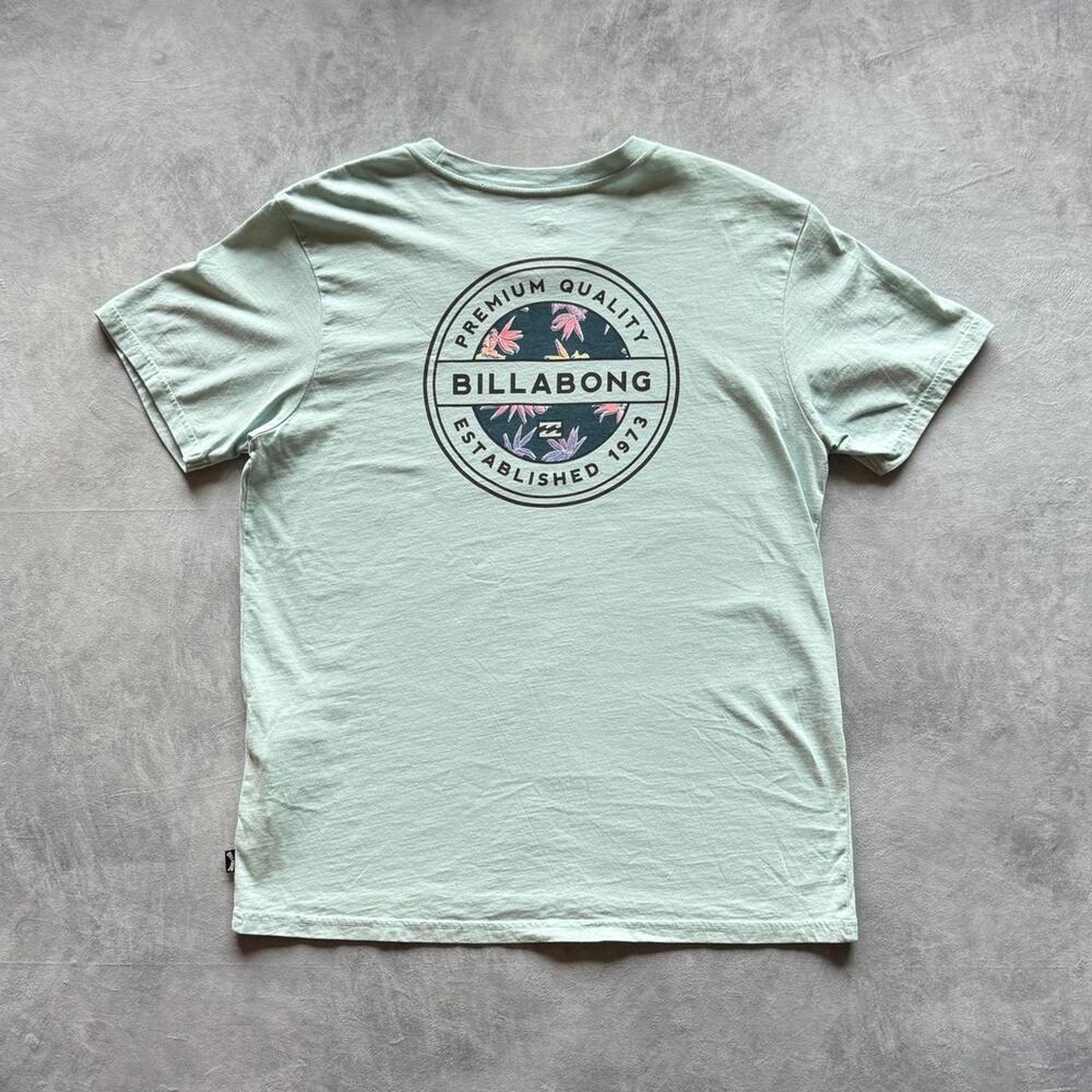 Billabong white and blue graphic
